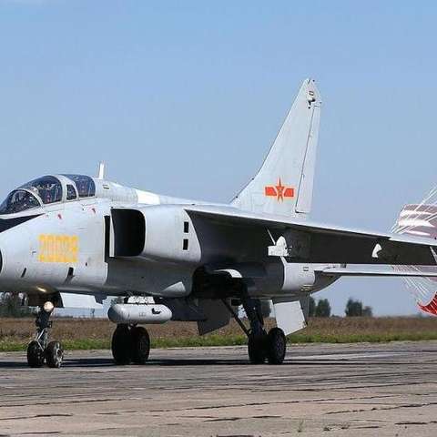 歼轰-7(中国代号:jh-7,绰号:飞豹,外贸型号:fbc-1,北约代号:flounder