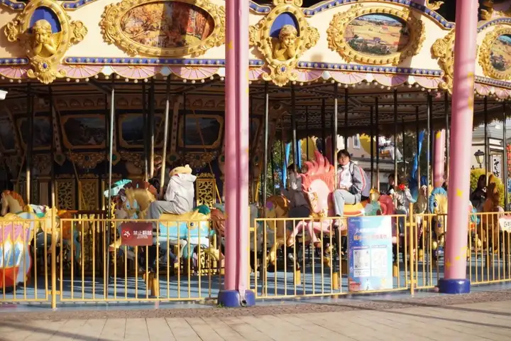 浙江省广播电视中等专业学校塘栖校区组织学生前往苏州阳澄半岛乐园开展研学活动！(图8)