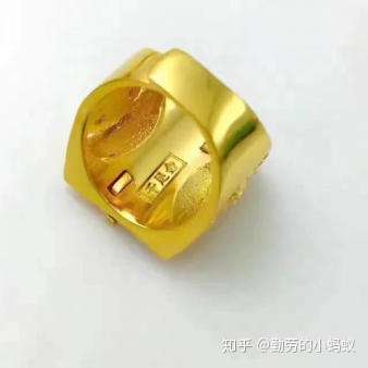 中国黄金金饰上有钢印吗