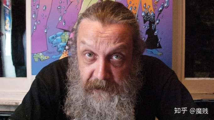 阿兰摩尔罕见接受专访宣传他首部电影theshow