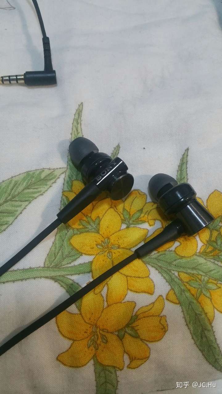 sony的mdr-xb55ap和mdr-xb75ap有什么区别?