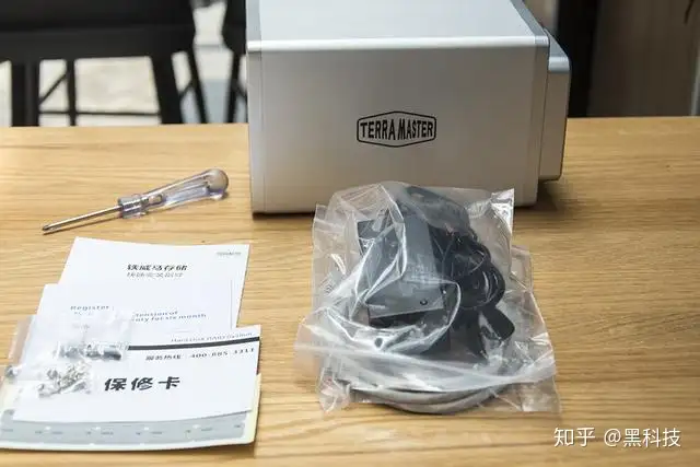 入门NAS就选它,千元级就有双盘位的铁威马F2-210体验