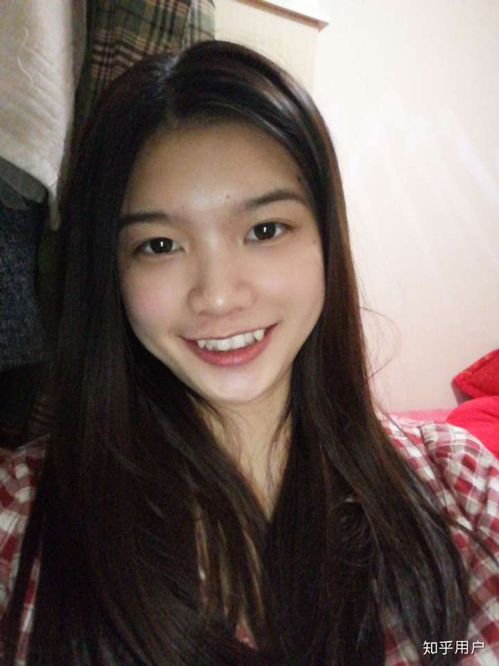 现在的女生有素颜好看的吗