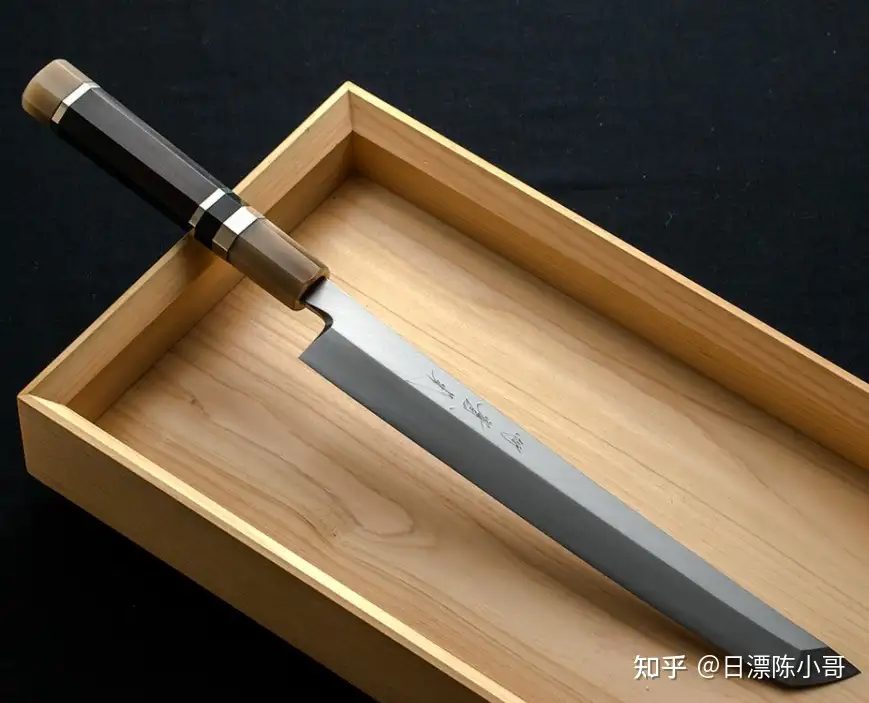 青纸钢、白纸钢是什么？日本刀由什么材质打造？一篇文章为你分析透彻