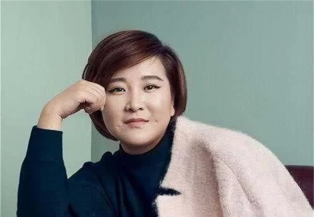 刘德华请贾玲演自己夫人(贾玲一句话被赞高情商)插图(3) 刘德华请贾玲演自己夫人(贾玲一句话被赞高情商)插图(3)