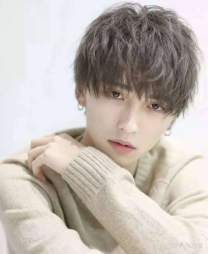 应该是日式锡纸烫吧