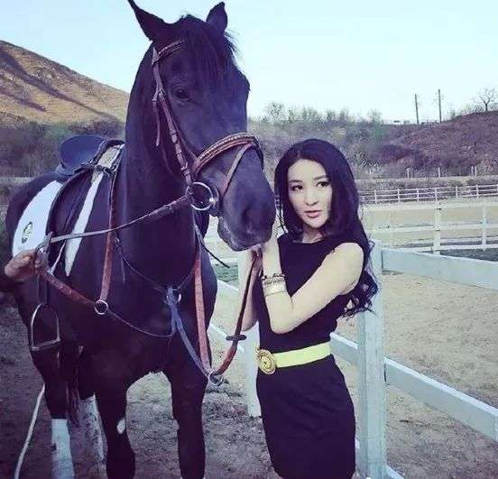 郭美美10年后再被刑拘的背后,我看到了当代年轻人的信仰危机10 郭美美10年后再被刑拘的背后,我看到了当代年轻人的信仰危机10