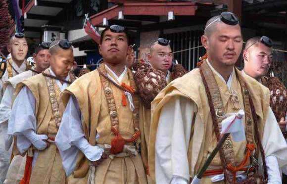 大家对大乘佛教和巨乘佛教的看法是什么?