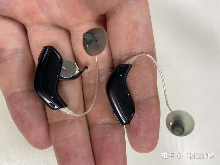 我在郑州配的是奥迪康opn,不知道题主的家人是想配个什么样的助听器
