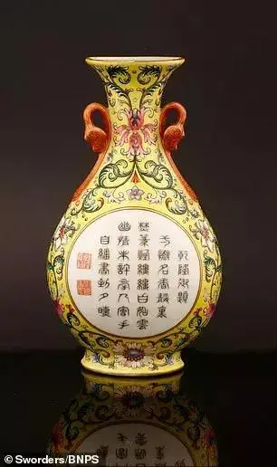 现估价70万人民币的乾隆花瓶在英国竟被1英磅卖出，太不识货- 知乎