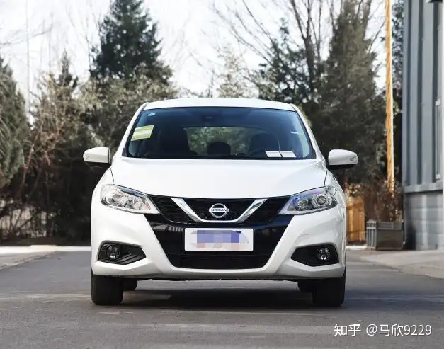 NISSAN HALOGEN 旧車-