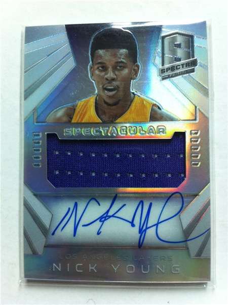 人说鬼话,见鬼说人话,自带政治敏感体质 1 人赞同了该回答 签名球卡吧