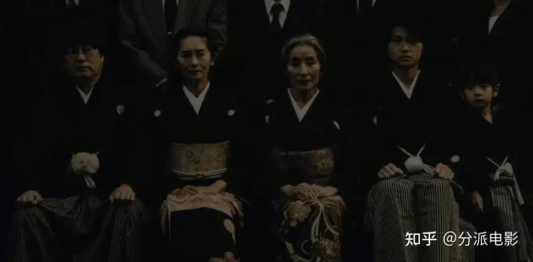 《噬亡村第二季》19禁猛剧回归,尺度太大,头皮发麻!