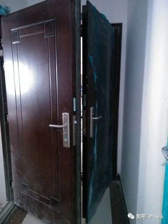 chris 暖通空调技术 最近有不少朋友在咨询住宅的外门(入户门,也就是