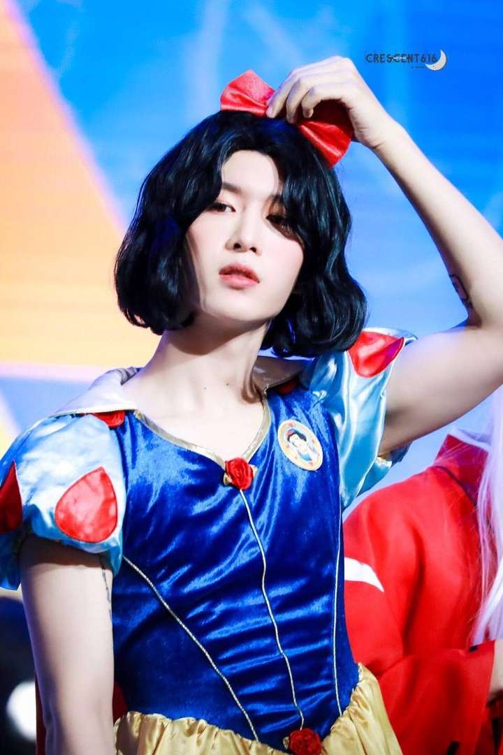 路人或粉丝对于ninepercent武汉场cosplay造型的看法