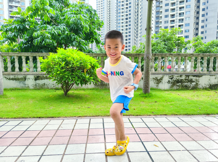 加量不加价,米兔儿童电话手表5C带来哪些惊喜?盘他!