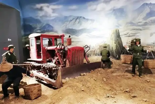 恰风华正茂 重走三线路｜跟随阳光的脚步，追忆激情燃烧的三线岁月