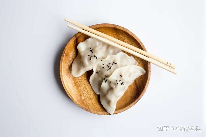 搅热1000多亿速冻市场！新中式点心正在“入侵”年轻人的餐桌……