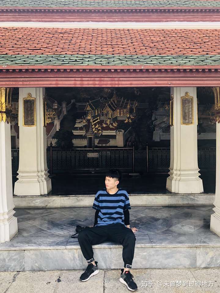 我一个女的一米六算矮吗?