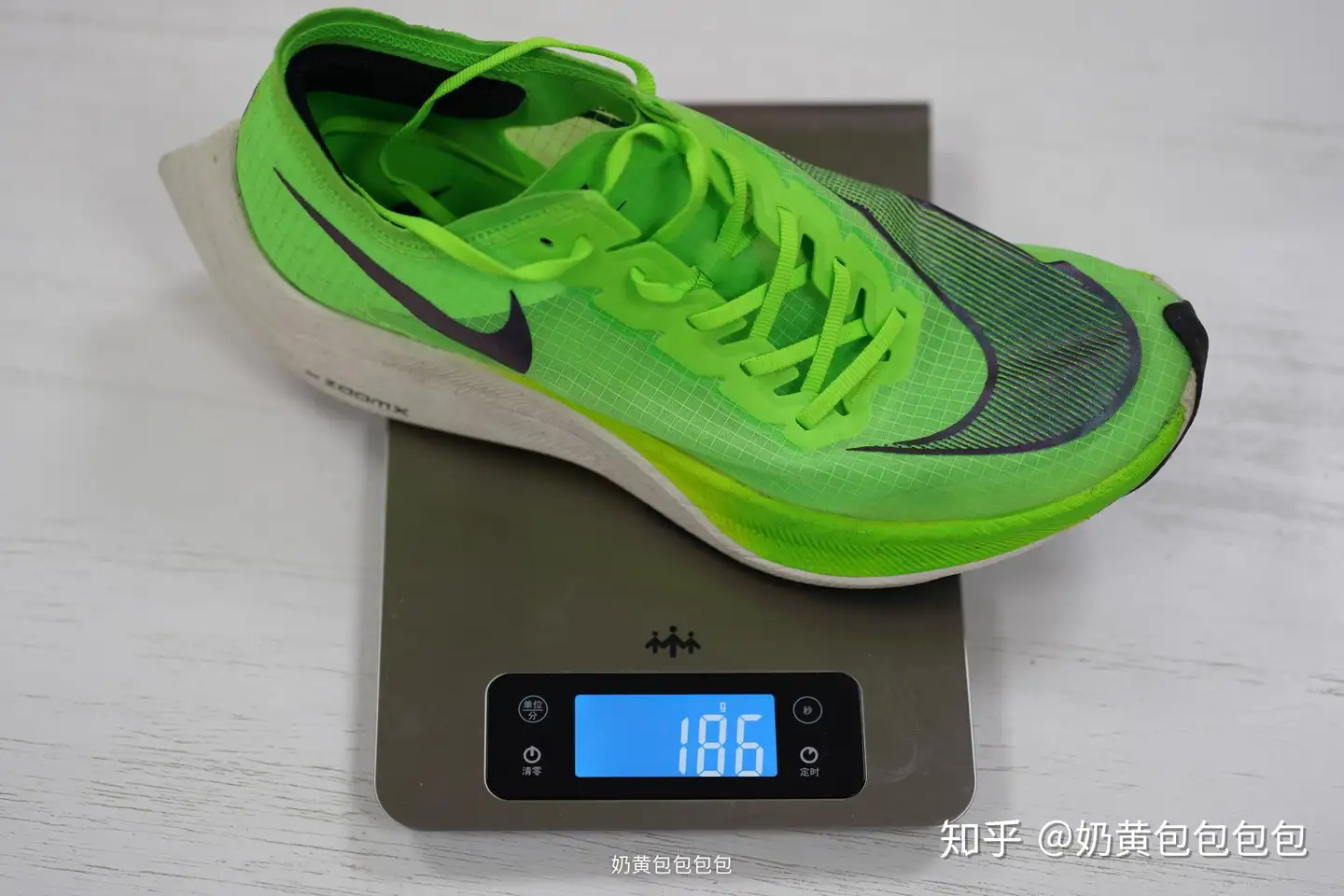 Nike碳板厚底跑鞋原理剖析，及Alphafly Next％的测评| 肉身评测- 知乎