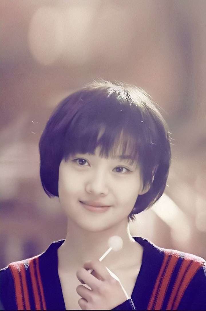 如何评价郑爽的长相?