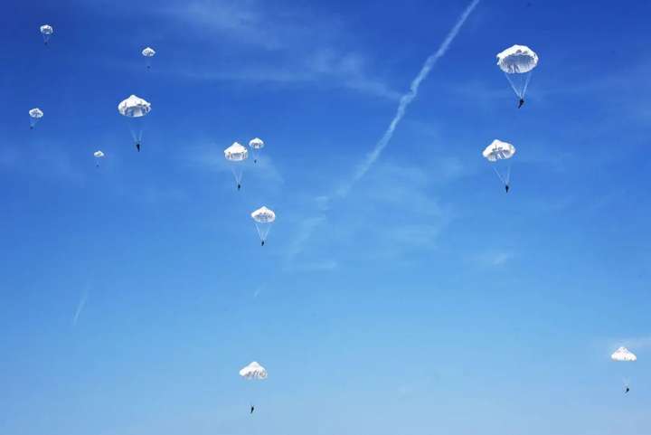 一封降落伞的表白信请查收