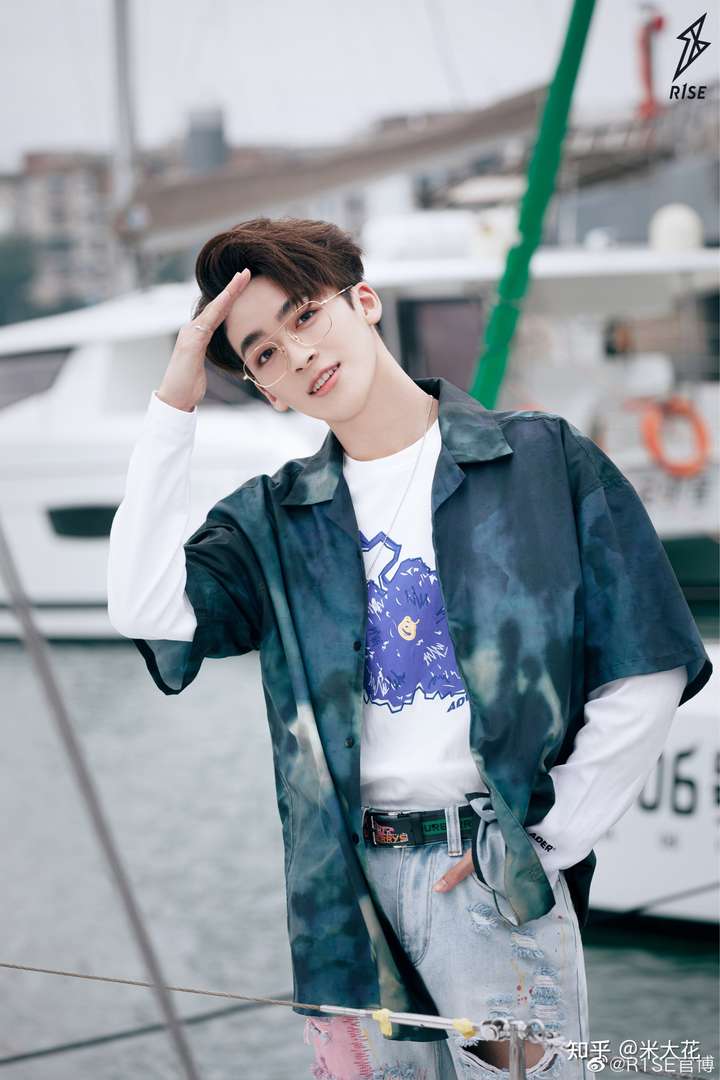 r1se里最喜欢的性格和长相有谁?