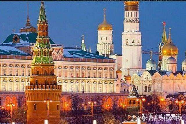 俄罗斯、乌克兰、白俄罗斯使用什么语言？