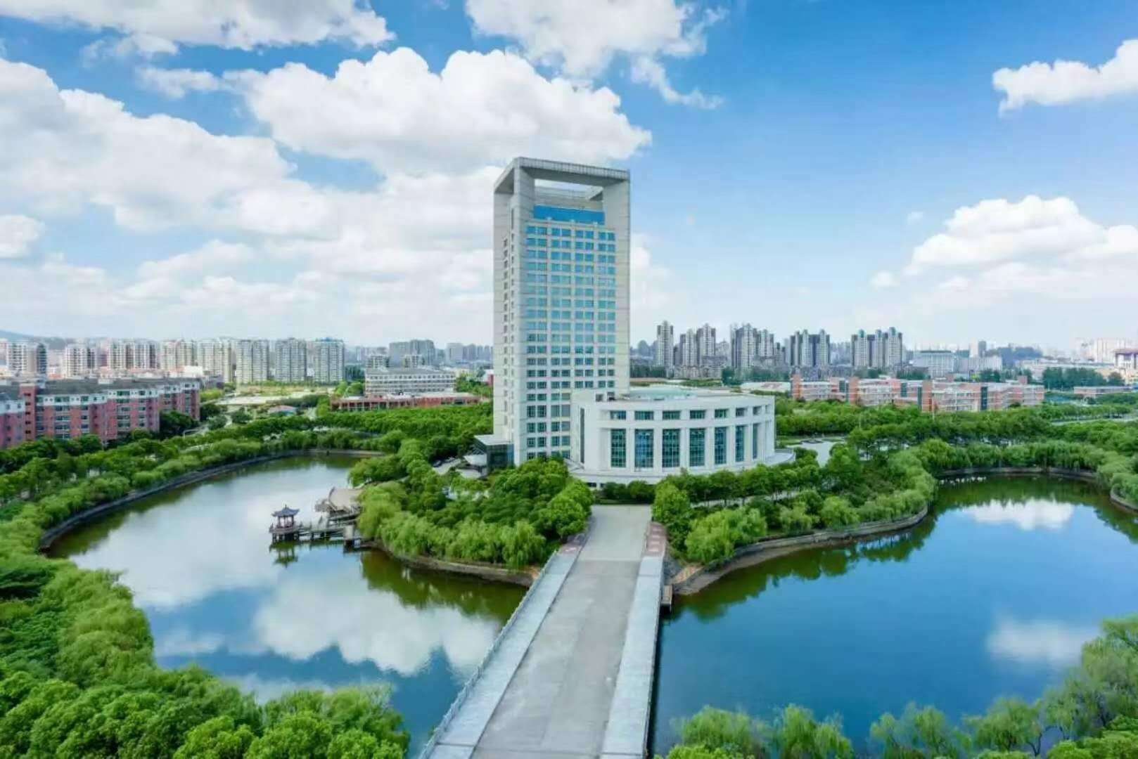 南昌航空大学 全景图片