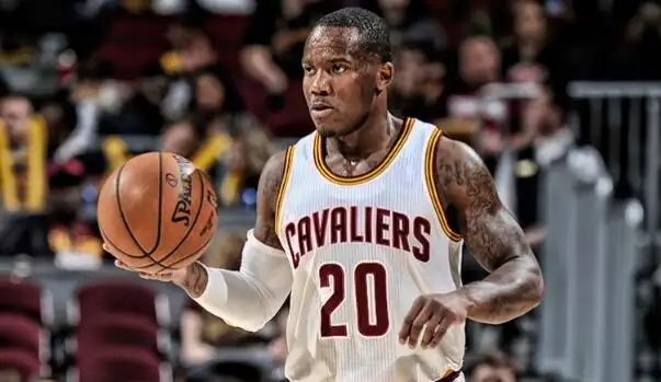 韦德205克城输球此175非最强由于他的坑爹骑士被翻盘