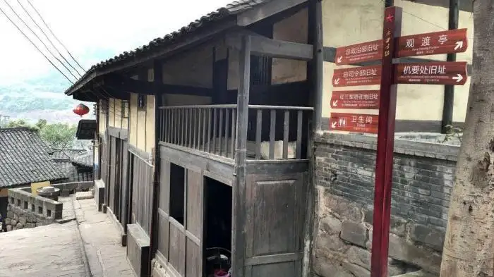 它是中国酒城，很多人却因为它爱上这座城市