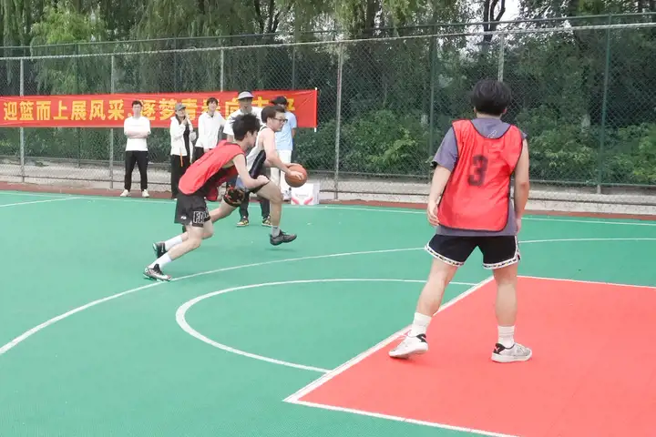 浙江省广播电视中等专业学校第七届“青春杯”篮球赛圆满落幕！(图10)