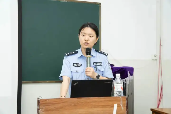 筑牢反诈“防护墙” 共筑校园 “安全网”丨富阳校区开展网络安全反诈宣传活动(图5)