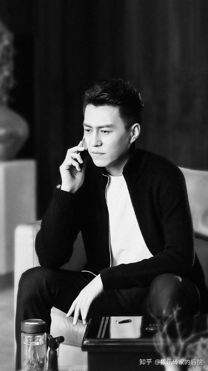 黄晓明都成功 去油 了 到底什么样的角色才能拯救得了靳东 知乎