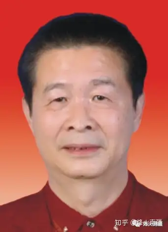 作者简介:林申绪,广东省平远县东石公社人,1976年12月入伍,炮兵209团