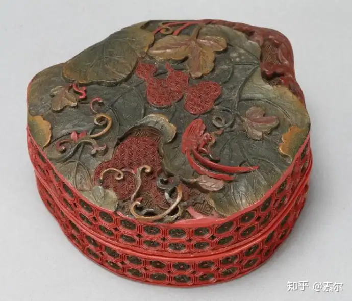 蔵友館蔵品・漆器漆彫・剔紅・一鳴驚人・香盒】・希少珍品・置物・賞物