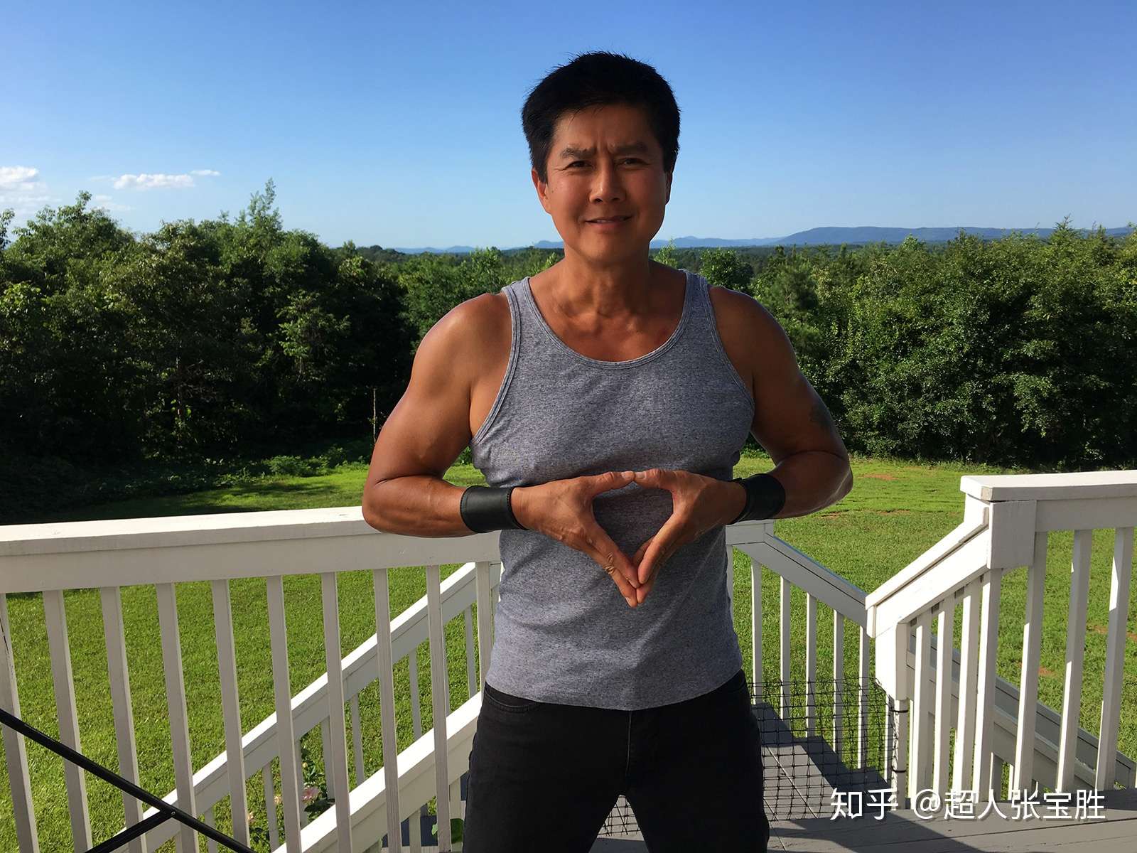 超人张宝胜 的想法: 在我们的坎坷的游戏项目即将上线之际,va