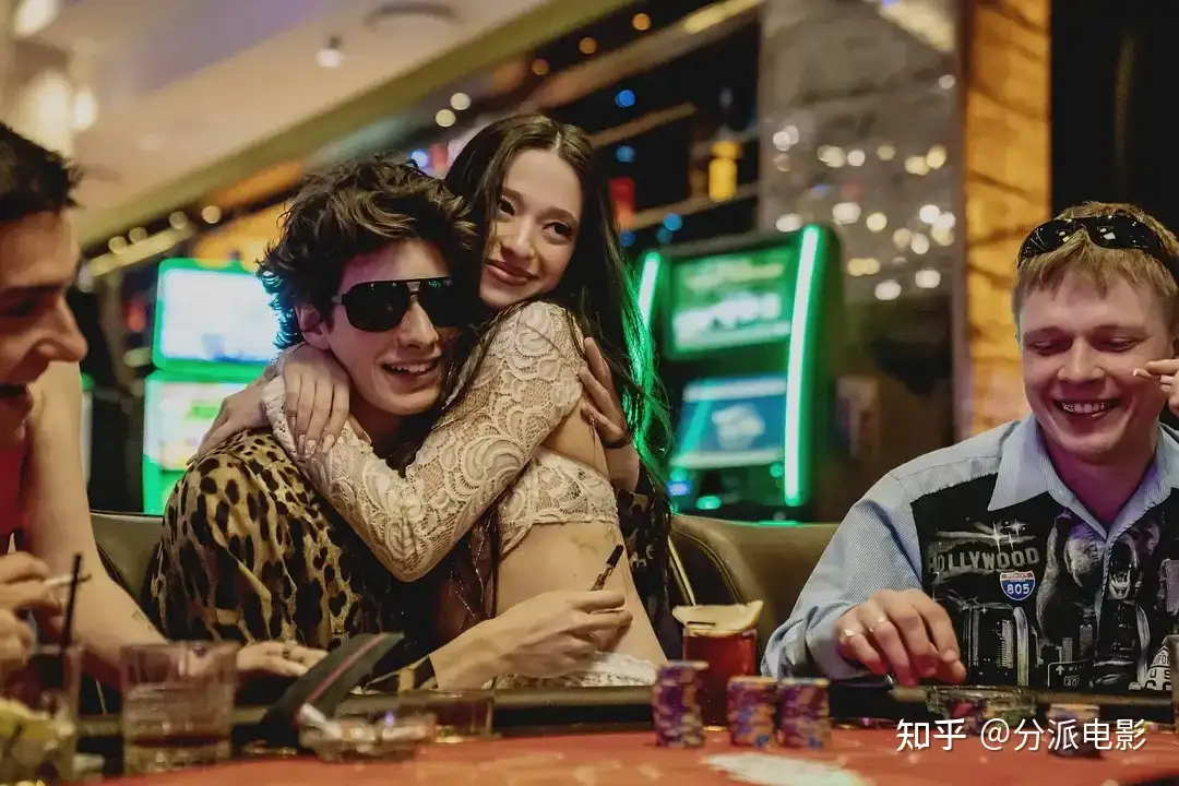 《阿诺拉》备受争议,尺度爆炸!