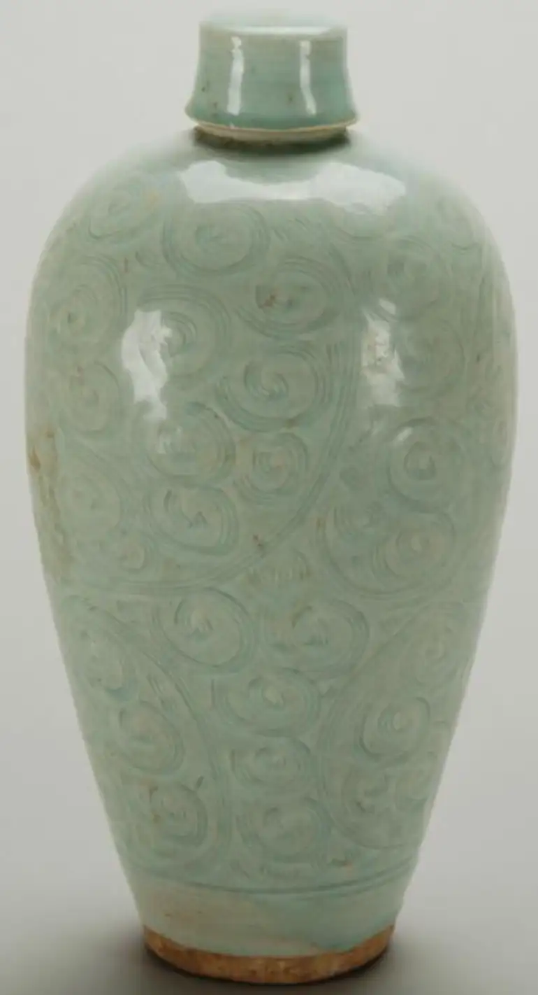 正規通販【和】(6640) 中国古玩白磁花文陰刻花生花瓶宋白磁唐物宋