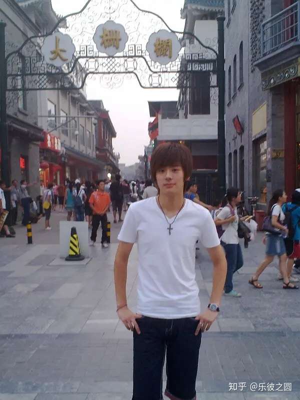 如何评价演员魏哲鸣