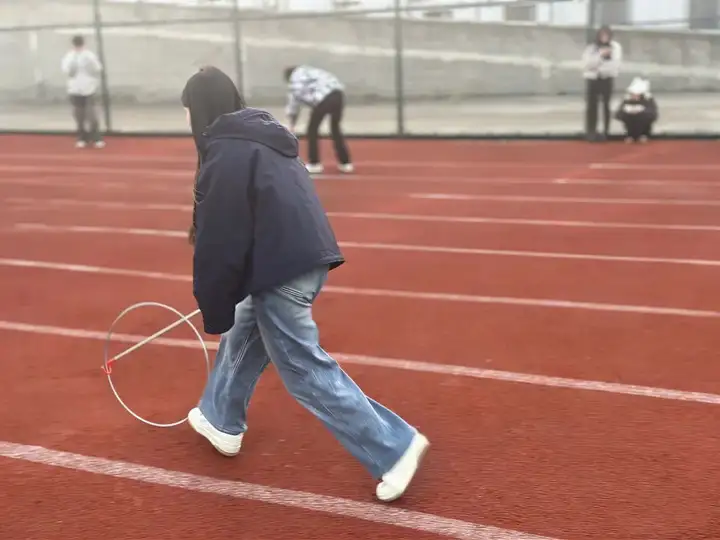 浙江省广播电视中等专业学校富阳校区趣味运动会圆满结束!(图9) 浙江省广播电视中等专业学校富阳校区趣味运动会圆满结束!(图9)