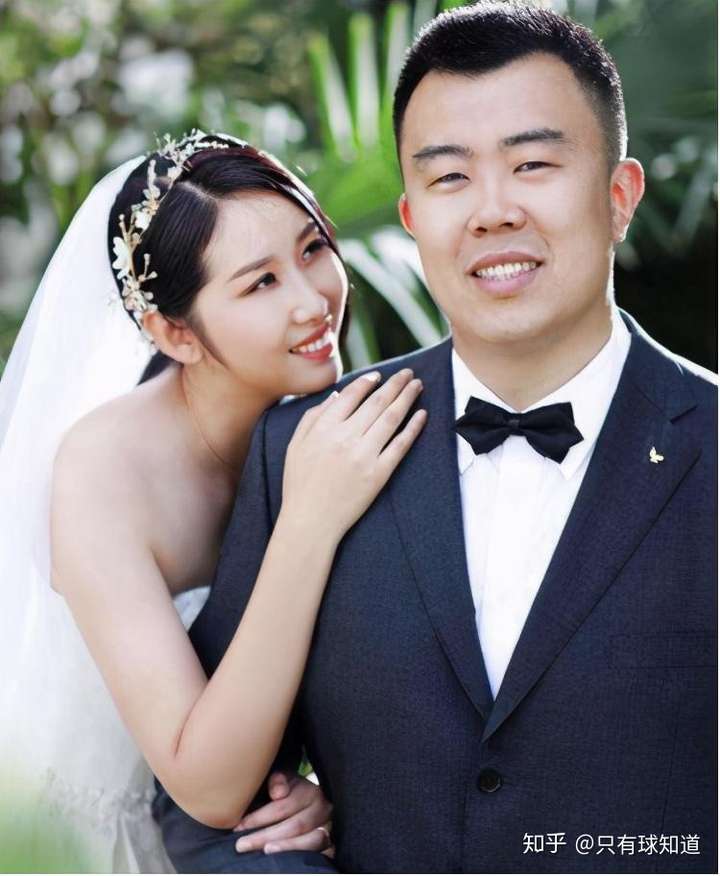 韩德君老婆的身高图片