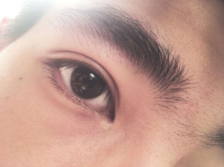 男生有一双好看的眼睛是一种怎样的体验?