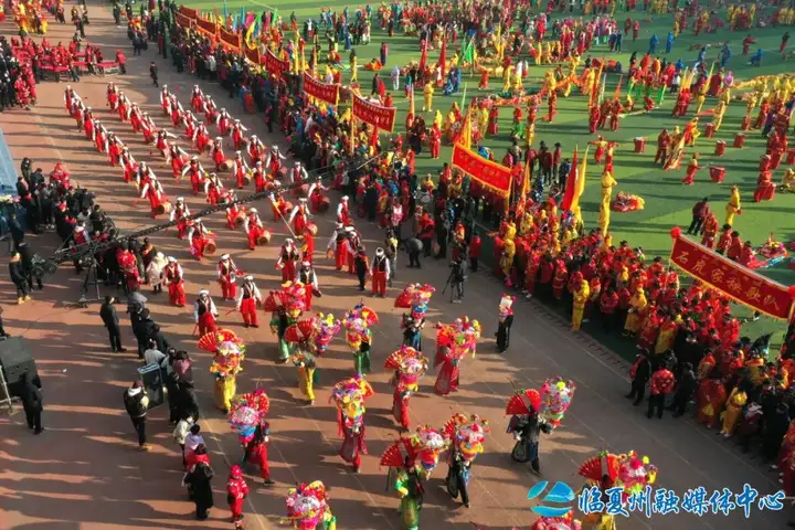 干货分享（临夏非遗六百年秧歌）临夏秧歌队为什么都戴眼镜 第13张