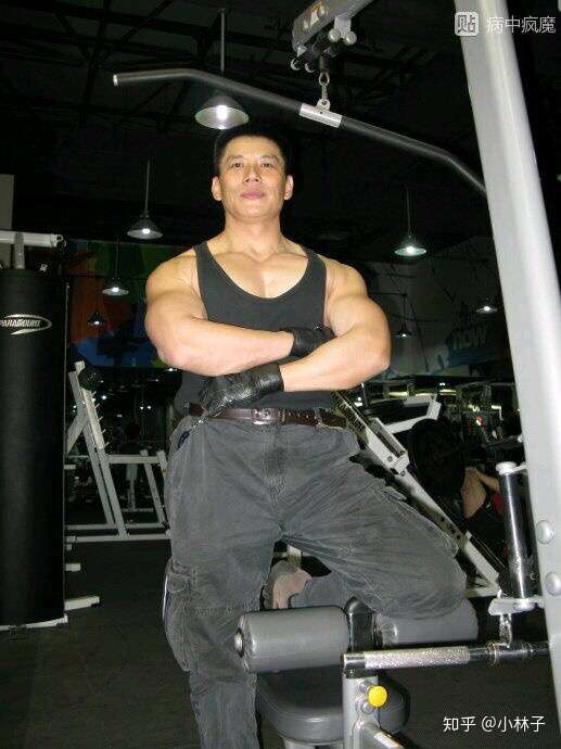 新三国演曹仁的洋光据说年轻时最好能推170kg,那个