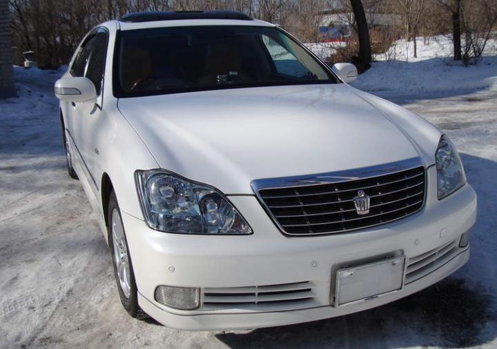 不卖车商卖个人这辆06年的丰田皇冠价值几何网友一年两审