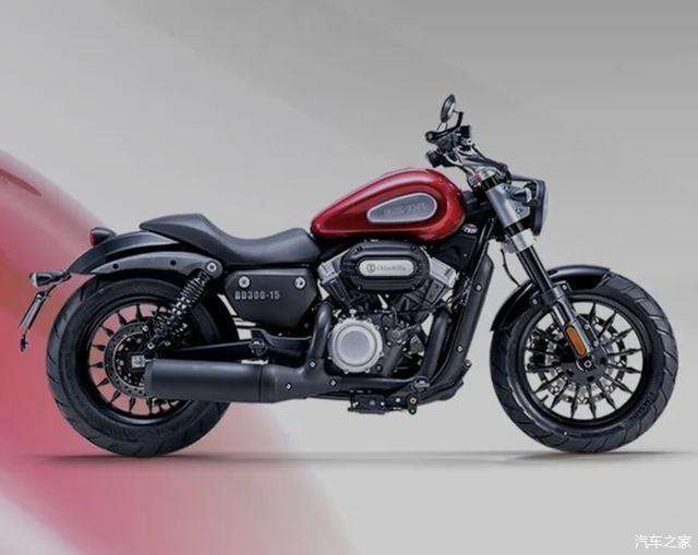 太子专业户奔达摩托680cc四缸巡航车亮相
