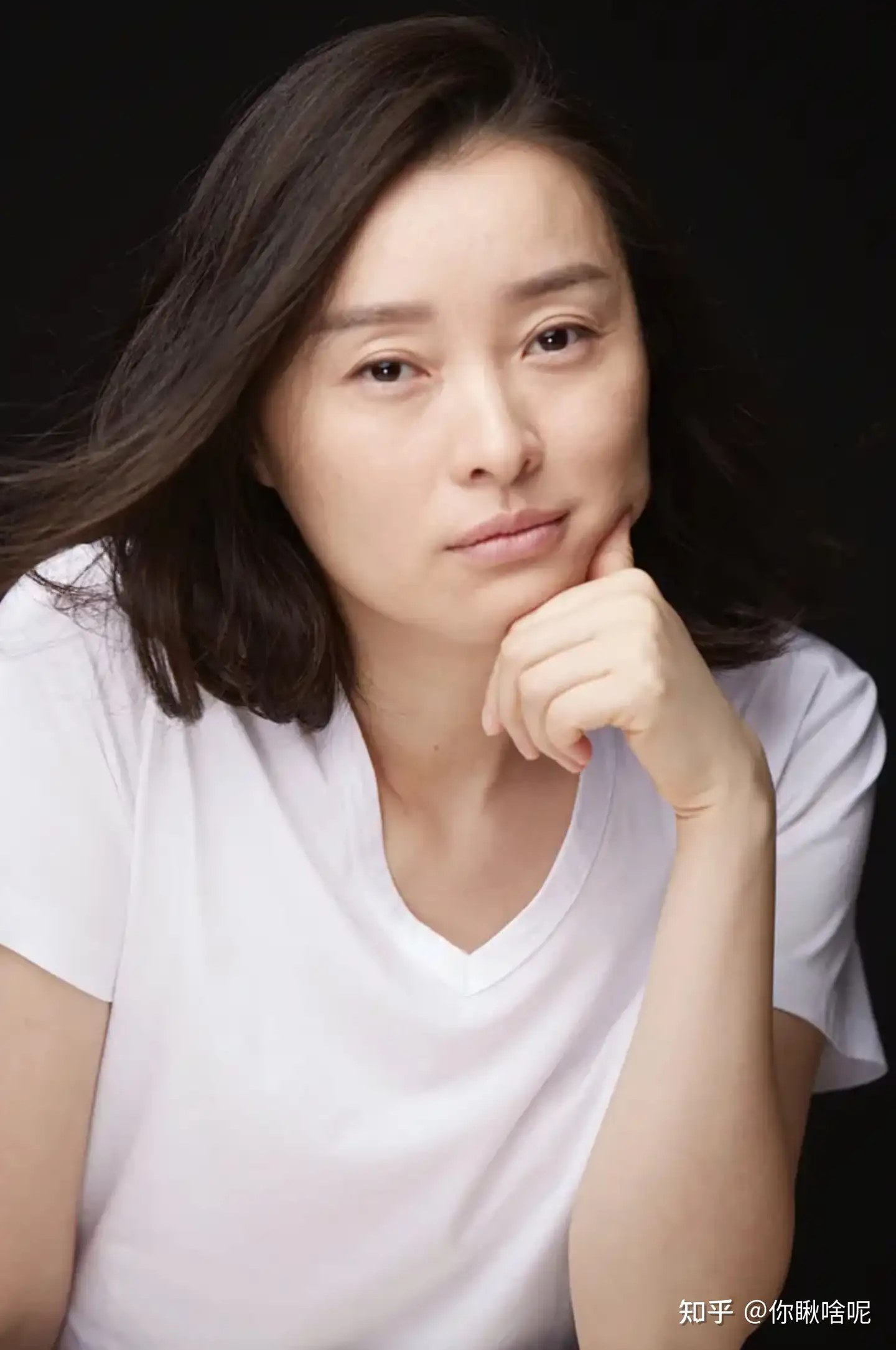演员吴越：我虽没结婚，但不代表没伴侣，女人一生不该只有婚姻- 知乎