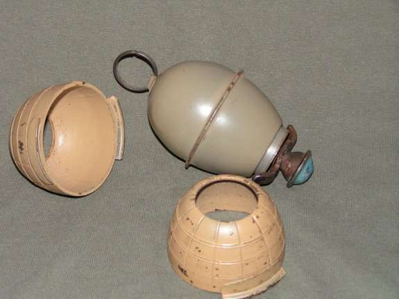 为什么二战期间德军没有大规模列装卵形手榴弹却坚持使用木柄手榴弹?