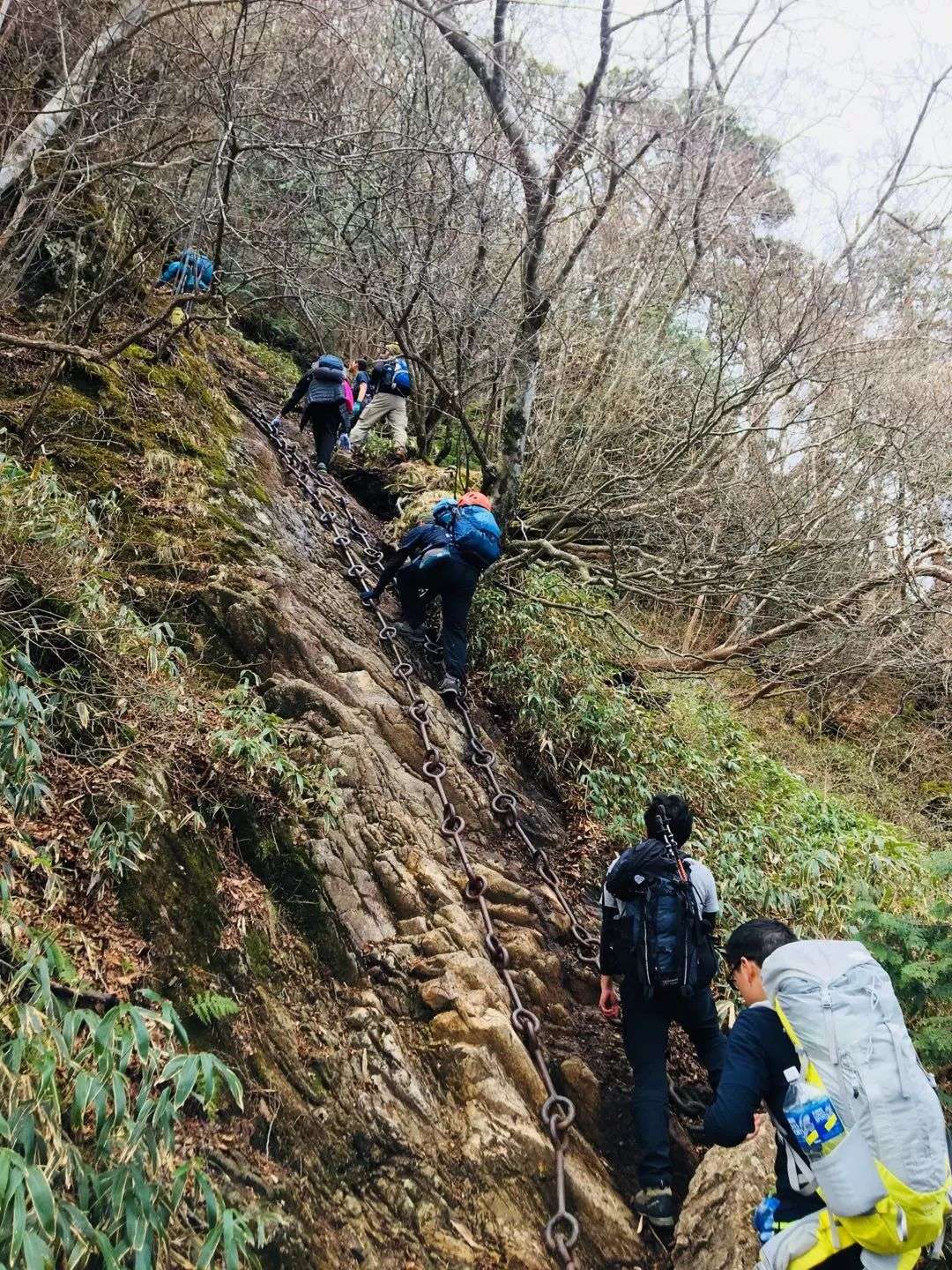 西日本最高处 恐怖的岩锁宗教信仰试炼 知乎